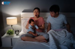 Vì sao bé vận động nhiều mà vẫn ngủ không sâu giấc?