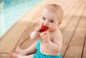 Có cần thiết phải bổ sung thêm bữa phụ cho các bé?