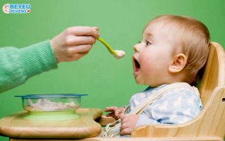 Ba mẹ cần chuẩn bị gì cho hành trình ăn dặm cùng con?