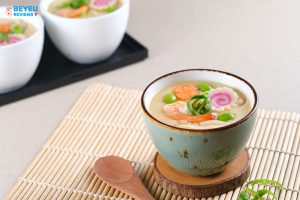 Bữa chiều lạ miệng cùng trứng gà hấp tôm cho bé