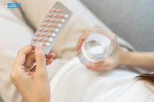 Thuốc tránh thai hàng ngày có cơ chế hoạt động như thế nào?