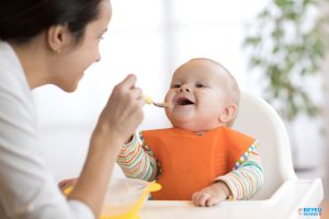 Cháo lươn nên nấu cùng rau để tăng cường dinh dưỡng cho trẻ ăn dặm?