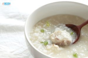 Mẹo sơ chế cá lóc giúp khử mùi tanh, tránh sót xương khi nấu cháo cho bé