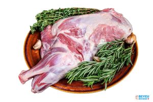 Có thể cho thịt dê vào thực đơn ăn dặm của trẻ không?
